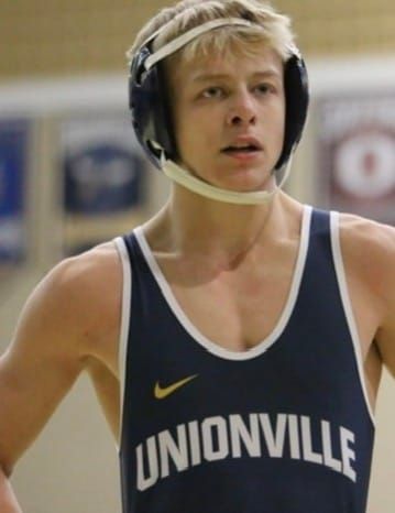 Robinson prepares for a match