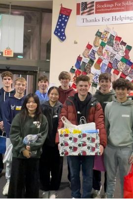 Students volunteer at Stockings For Soldiers