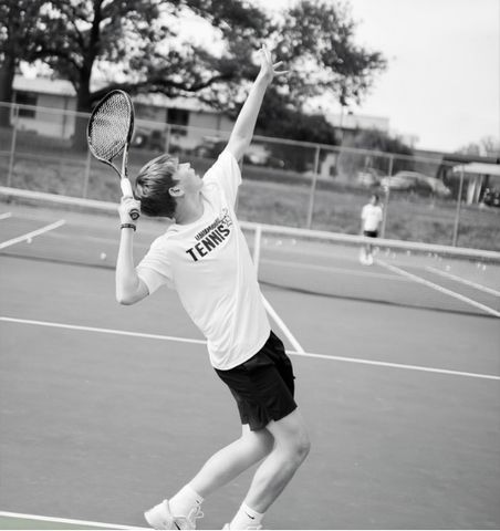 Hart Delivering a Serv