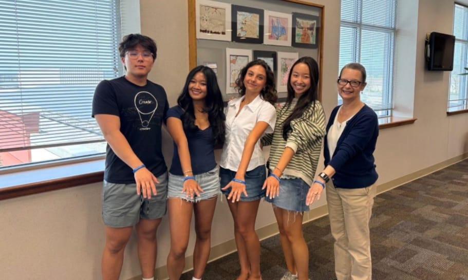 Embracelet Founders